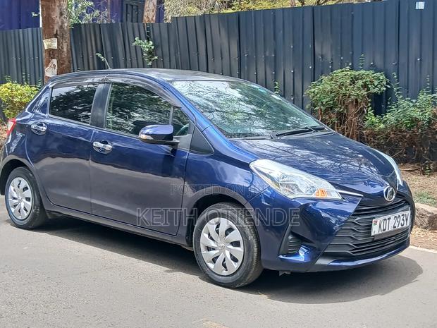 Toyota Vitz 1.0 FWD 5dr 2017 Blue