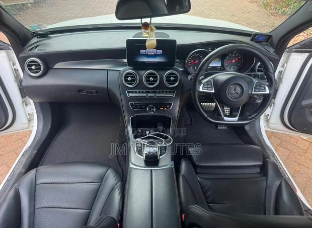 Mercedes-Benz C200 2014 White