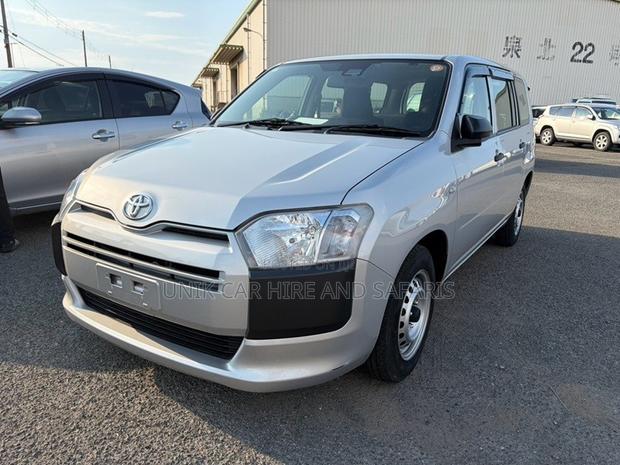 Toyota Probox 1.5 DX Comfort 2WD 2021 Silver