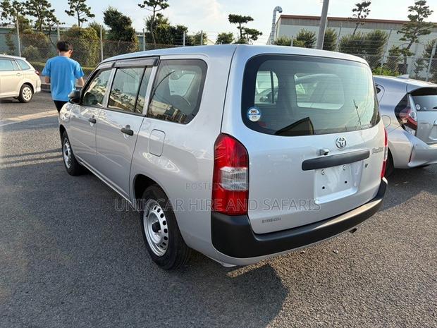 Toyota Probox 1.5 DX Comfort 2WD 2021 Silver