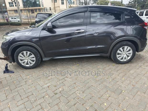Honda Vezel 2018 Black