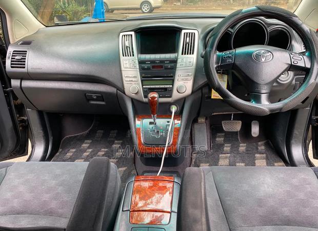 Toyota Harrier 2010 White