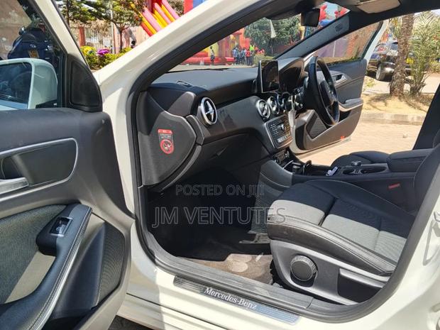 Mercedes-Benz C180 2017 White