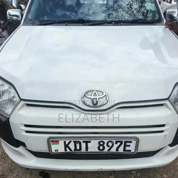 Toyota Probox 2017 White