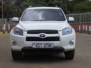 Toyota RAV4 2011 White for sale