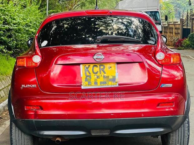 Nissan Juke 2011 Red