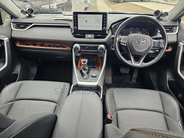 Toyota RAV4 Adventure 2021 Blue