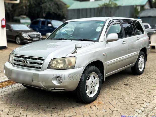 Toyota Kluger 2009 Silver