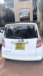 Toyota Ractis 2008 White for sale