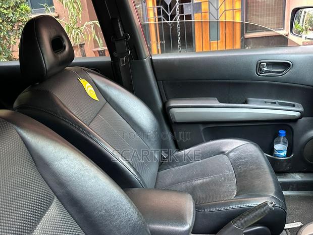Nissan X-Trail 2011 Red