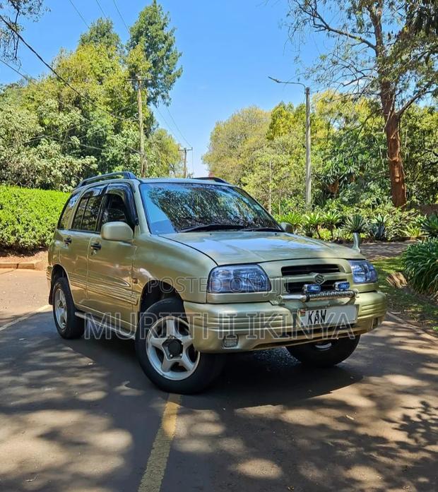 Suzuki Escudo 2000 Beige