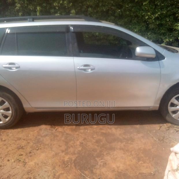 Toyota Corolla Fielder 2009 Silver