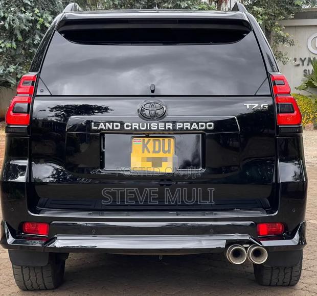 Toyota Land Cruiser Prado 2018 Black