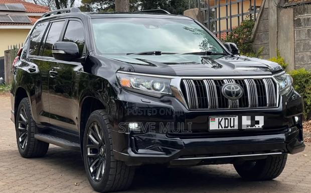 Toyota Land Cruiser Prado 2018 Black