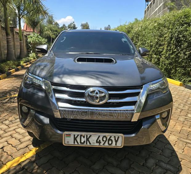 Toyota Fortuner 3.0 D Turbo AWD 2016 Gray