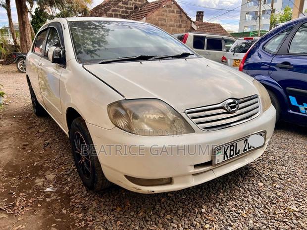 Toyota Corolla 2003 White