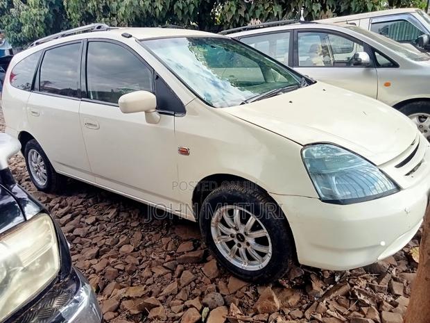Honda Stream 2004 White