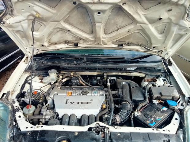 Honda Stream 2004 White