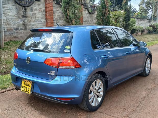 Volkswagen Golf 2015 Blue