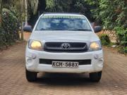 Toyota Hilux 2010 White for sale