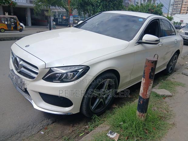 Mercedes-Benz C200 2018 White