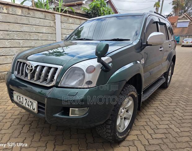 Toyota Land Cruiser Prado 2005 Green
