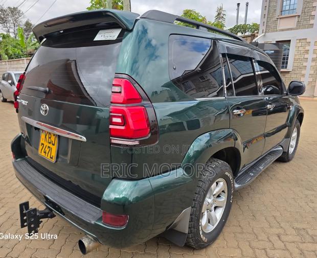 Toyota Land Cruiser Prado 2005 Green