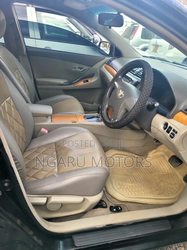 Toyota Premio 2010 Black