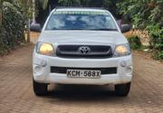 Toyota Hilux 2.5 D-4D SRX 2010 White for sale