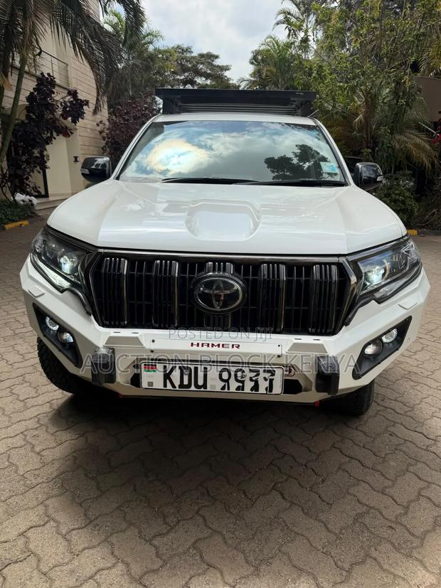 Toyota Land Cruiser Prado 2021 White