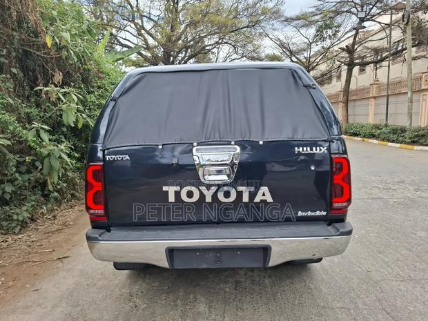 Toyota Hilux 3.0 D-4D 4x4 2012 Matt Black