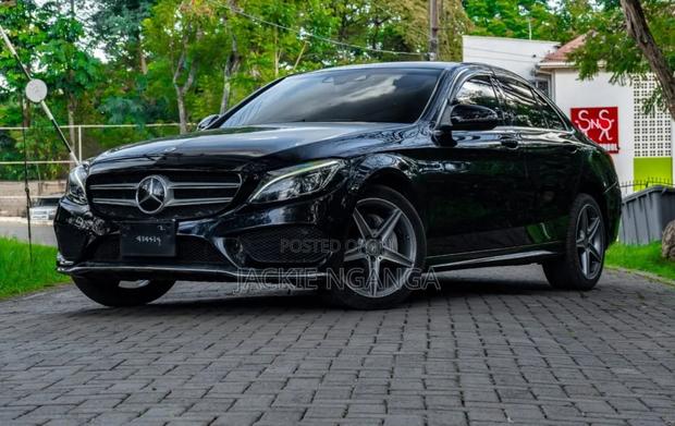 Mercedes-Benz C200 2016 Black
