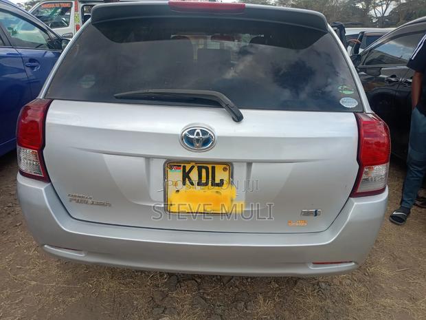 Toyota Corolla Fielder 2015 Silver