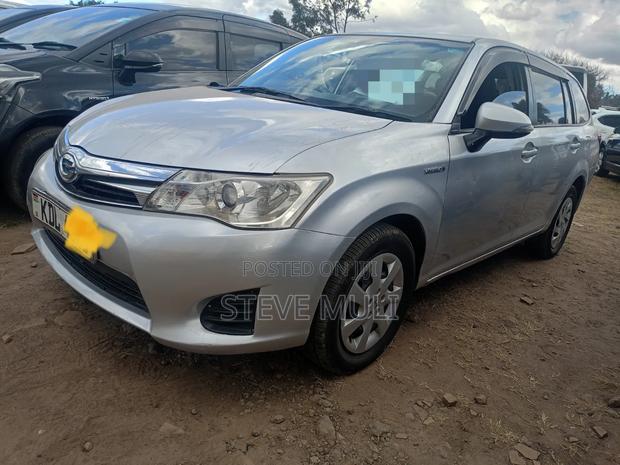 Toyota Corolla Fielder 2015 Silver