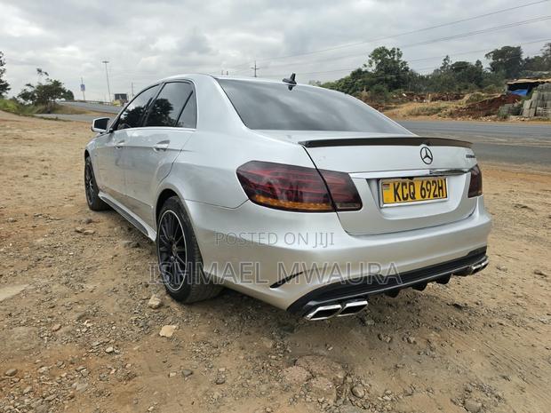 Mercedes-Benz E250 2010 Silver