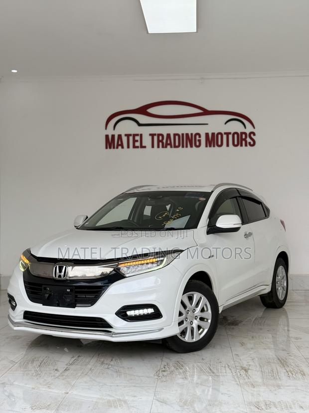 Honda Vezel 1.5 Hybrid 4WD 2019 White