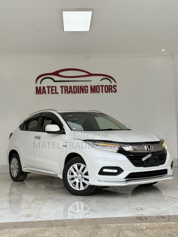 Honda Vezel 1.5 Hybrid 4WD 2019 White