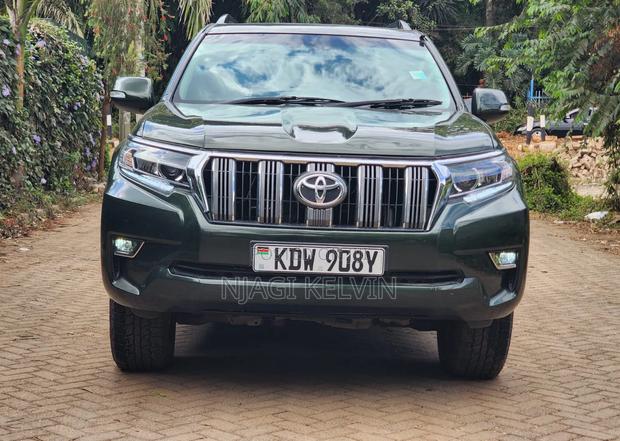Toyota Land Cruiser Prado 3.0 D-4D (190 Hp) 7 seats 2014 Green