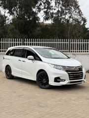 Honda Odyssey 2.0 Hybrid (8 seater) 2019 White for sale