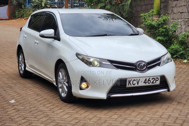 Toyota Auris 2012 White