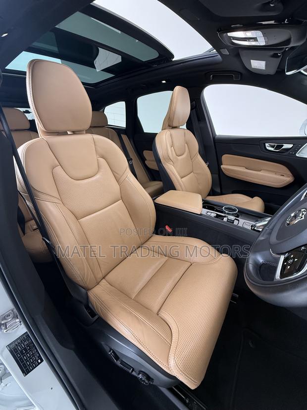 Volvo XC60 2021 White