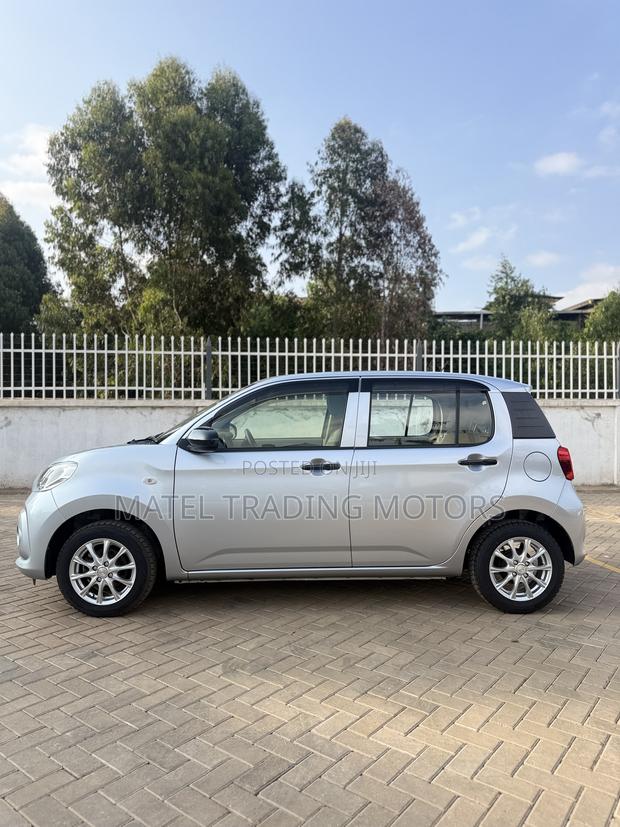 Toyota Passo 1.0 FWD 2019 Silver