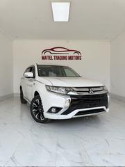 Mitsubishi Outlander 2.0 PHEV AWD 2017 White for sale