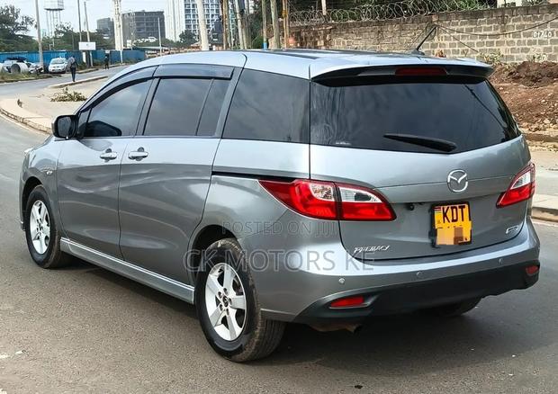 Mazda Premacy 2017 Silver