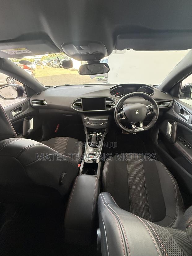 Peugeot 308 2019 White