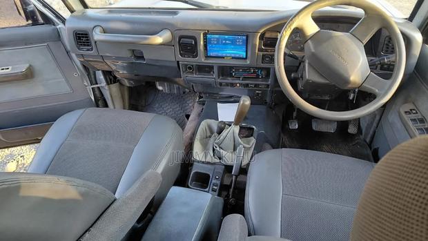 Toyota Land Cruiser 2002 Silver