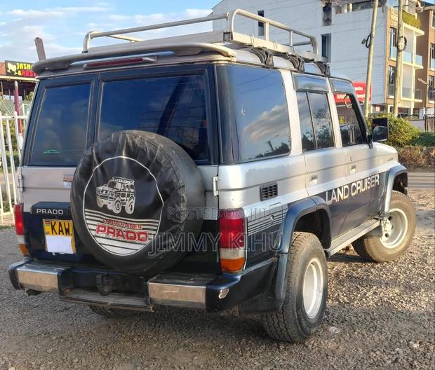 Toyota Land Cruiser 2002 Silver