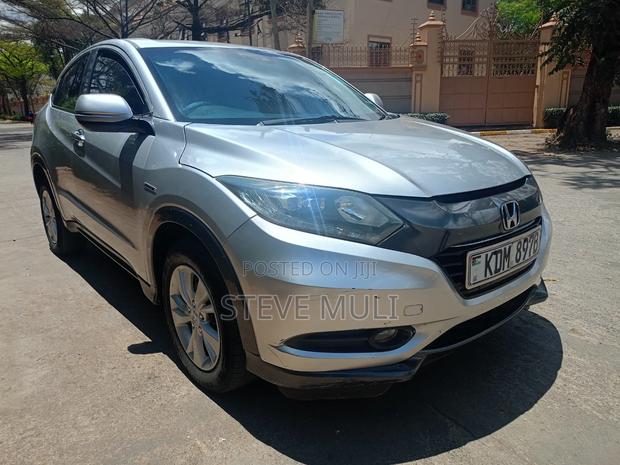 Honda Vezel 2016 Silver