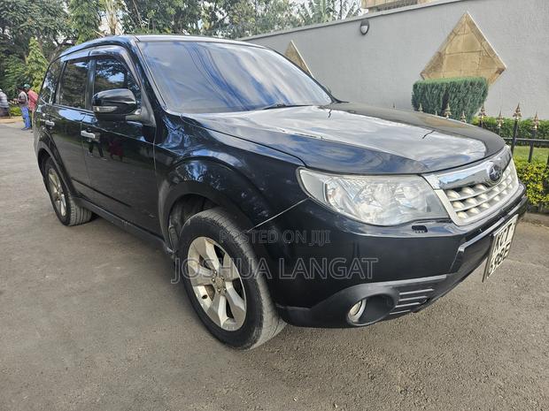 Subaru Forester 2011 Black