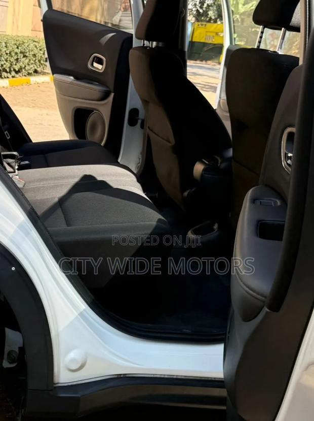 Honda Vezel 2016 White
